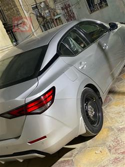 نیسان سێنترا